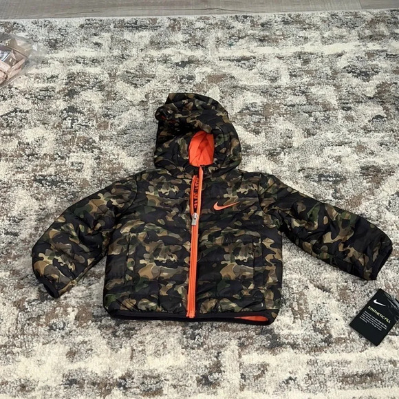 NIKE | Army Camo | FULL-ZIP PUFFER JACKET - Picture 6 of 8